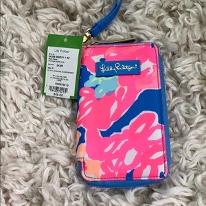 Colorful Lilly Pulitzer wallet and phone holder